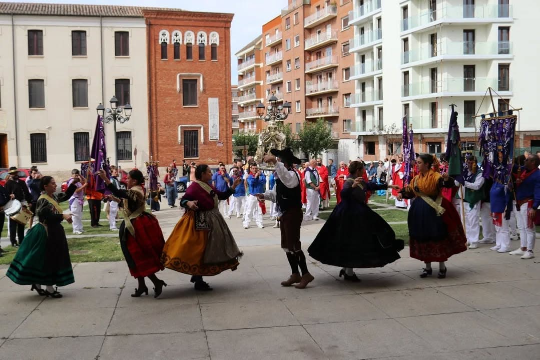 Desfile cívico de San Antolín